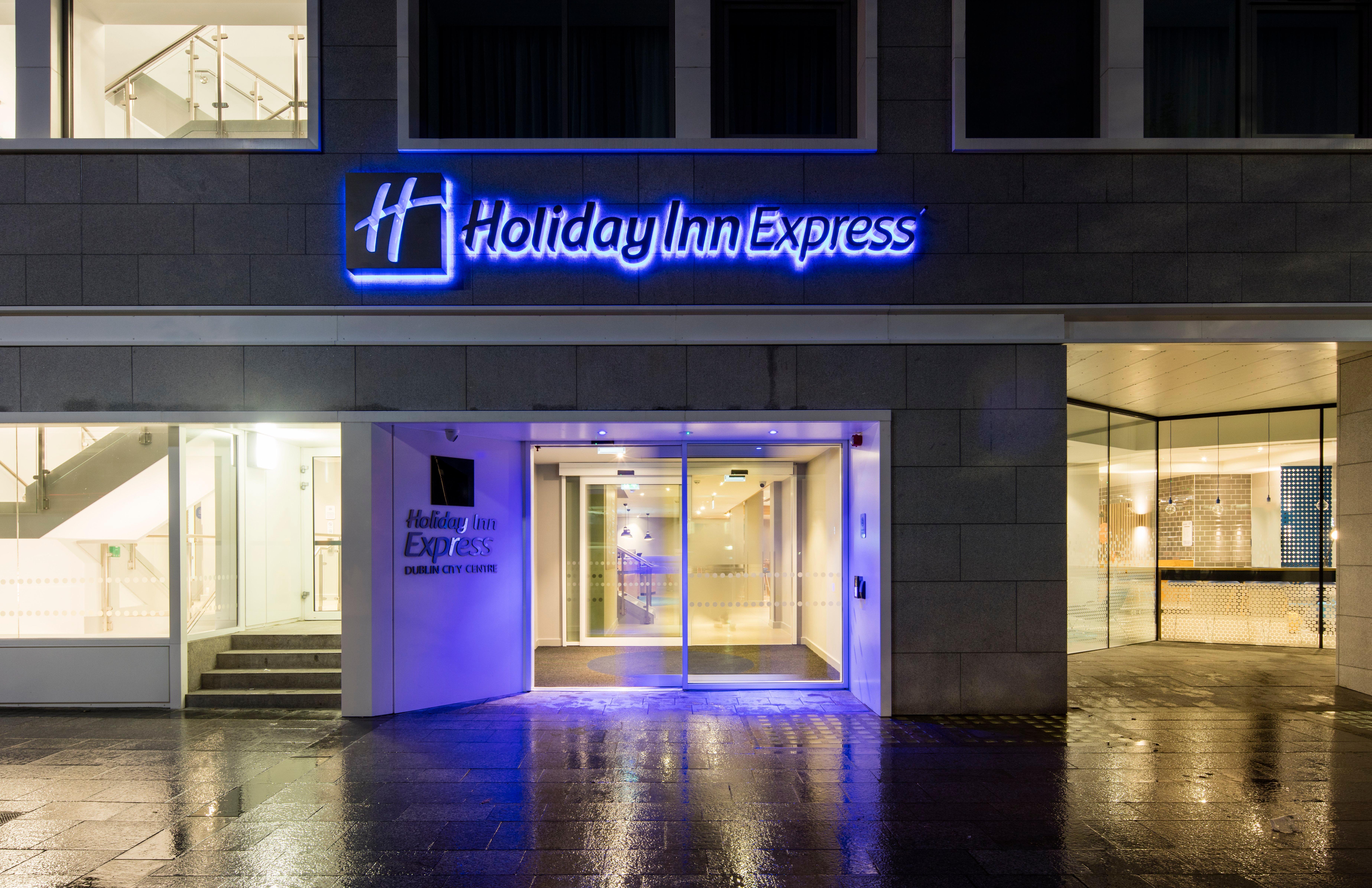 Holiday Inn Express Dublin City Centre, An Ihg Hotel Екстериор снимка